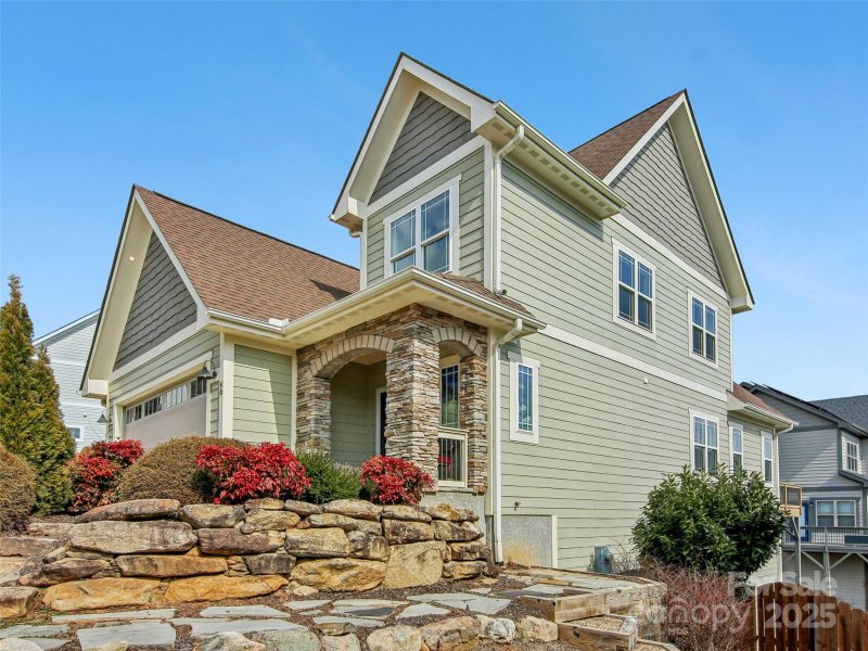 Property image 3 at 48 Tudor Way, Black Mountain, NC 28711