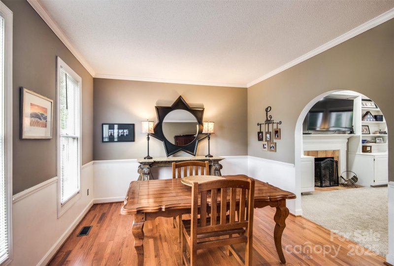 Property image 4 at 4825 1st Street Court, Hickory, NC 28601