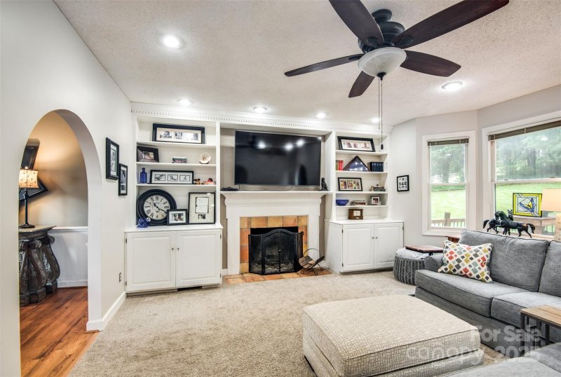 Property image 5 at 4825 1st Street Court, Hickory, NC 28601