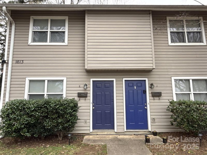 1613 N Sharon Amity Road