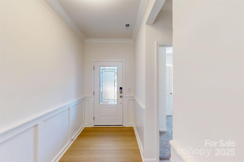 Property image 4 at 11105 Lochmere Road, Charlotte, NC 28278