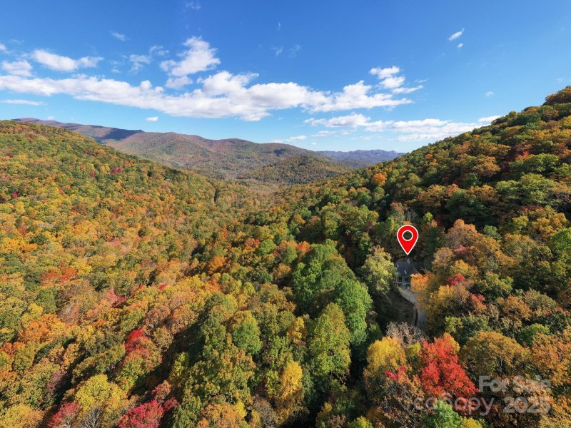 Property image 4 of 18 Wood Haven Lane in Laurel Ridge, Black Mountain, NC 28711