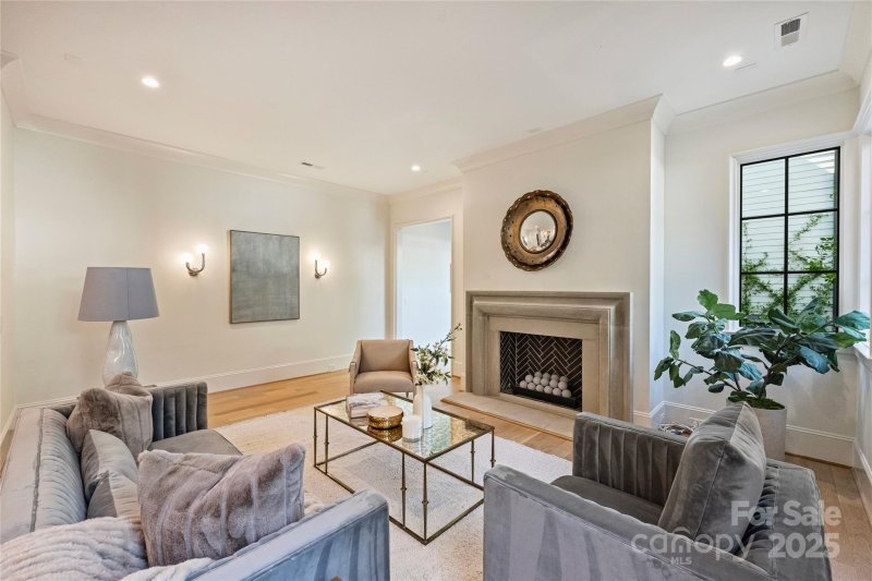 Property image 5 at 238 Laurel Avenue, Charlotte, NC 28207