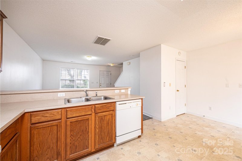 Property image 4 at 1991 9th Street Place, Hickory, NC 28602