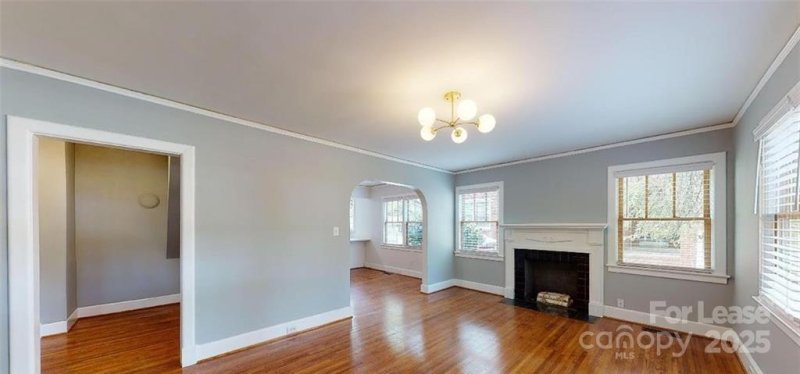 Property image 3 at 3128 Commonwealth Avenue, Charlotte, NC 28205