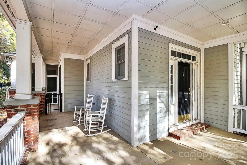 Property image 2 at 703 9th Street, Charlotte, NC 28202