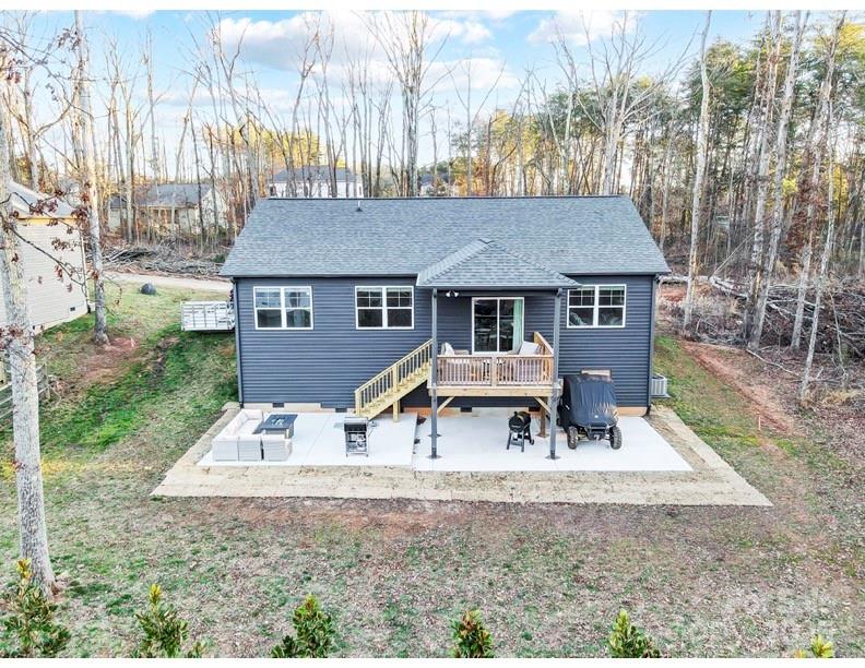 Property image 2 at 7595 Lakehaven Drive, Denver, NC 28037