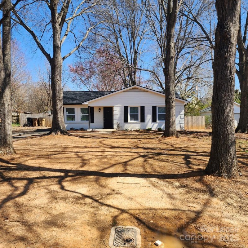 Property image 3 at 8006 Hemby Woods Drive, Indian Trail, NC 28079