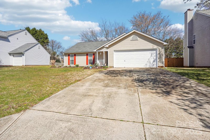 Property image 5 at 14429 Planters Knob Lane, Charlotte, NC 28273