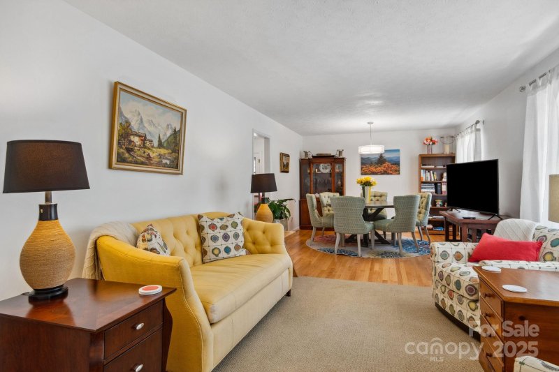 Property image 5 at 12 Springwood Drive, Asheville, NC 28805