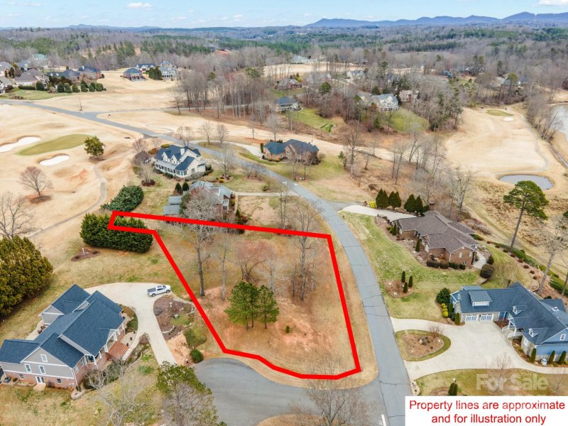 Property image 4 of 4283 5th Court in Silver Creek Plantation, Morganton, NC 28655