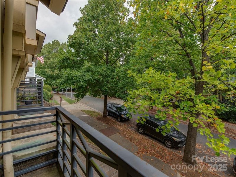 Property image 3 at 927 Garden District Drive, Charlotte, NC 28202