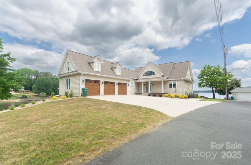 Property image 2 at 627 Birdie Lane, Norwood, NC 28128