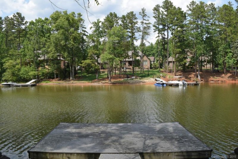 4065 River Oaks Road