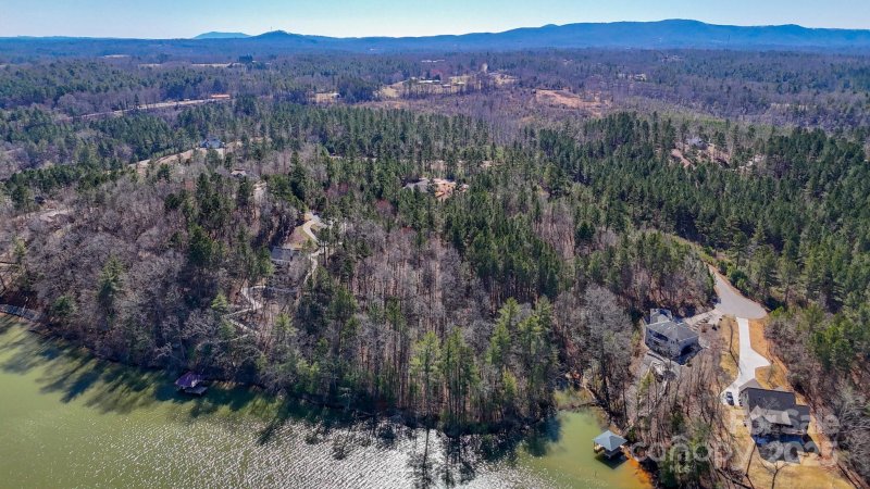 Property image 4 of 3005 High Vista Court in Lake Vistas, Connelly Springs, NC 28612