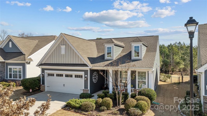 Property image 3 at 305 Kentmere Lane, Clover, SC 29710