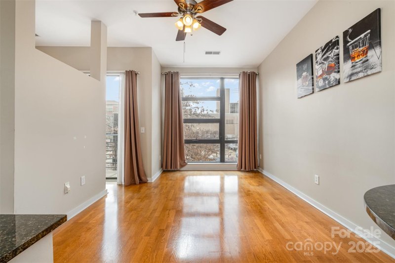 Property image 5 at 525 E Sixth Street, Charlotte, NC 28202