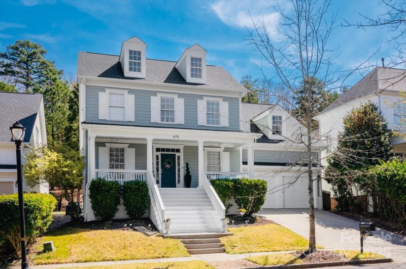 875 Stratford Run Drive
