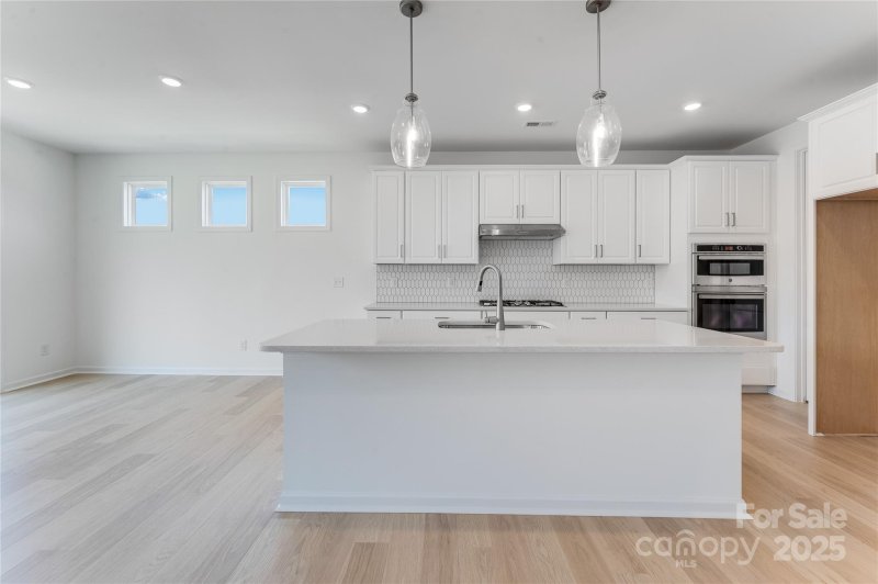 Property image 5 at 136 Glenn Drive, Mooresville, NC 28115