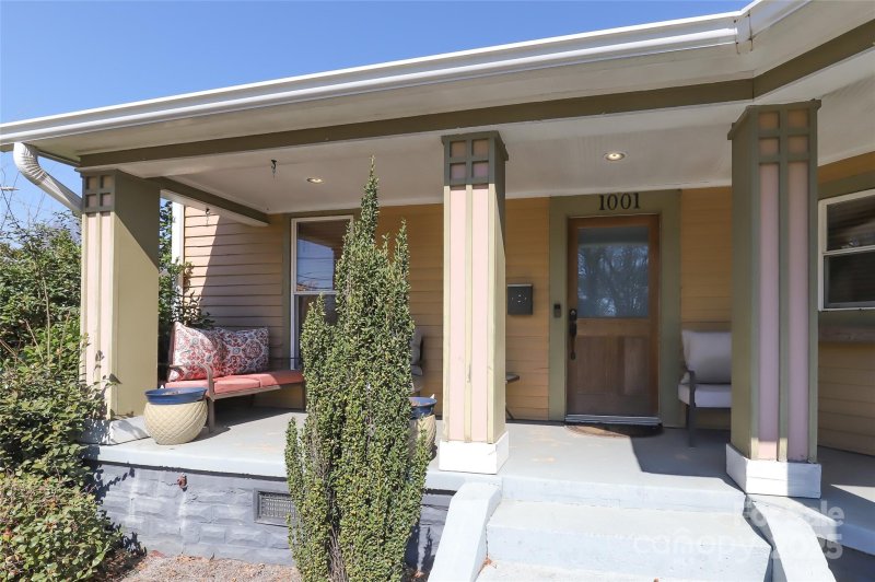 Property image 2 at 1001 Parkwood Avenue, Charlotte, NC 28205