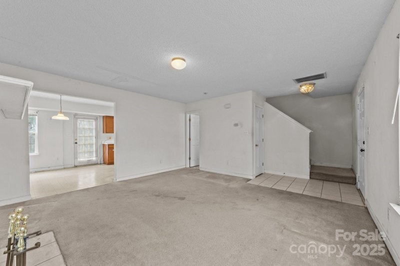 Property image 3 at 303 Cupped Oak Court, Charlotte, NC 28213