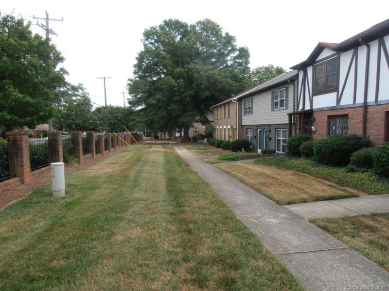 Property image 2 at 4520 Central Avenue, Charlotte, NC 28205