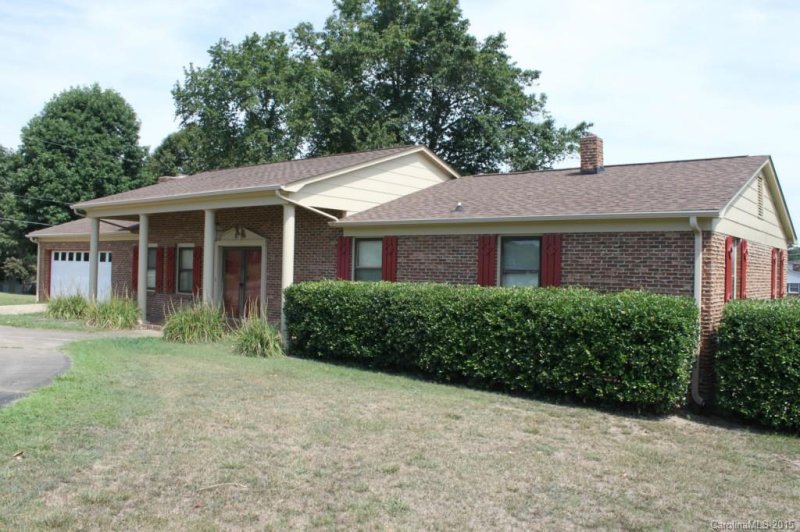 Property image 3 at 100 Chadwick Drive, Kings Mountain, NC 28086