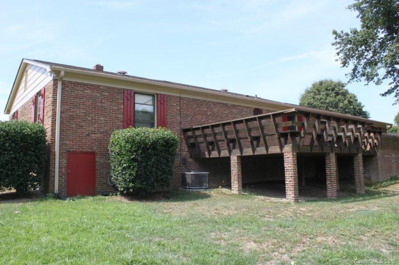 Property image 4 at 100 Chadwick Drive, Kings Mountain, NC 28086