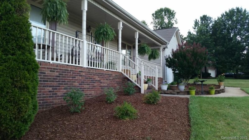 Property image 3 at 102 Blue Spruce Court, Shelby, NC 28152