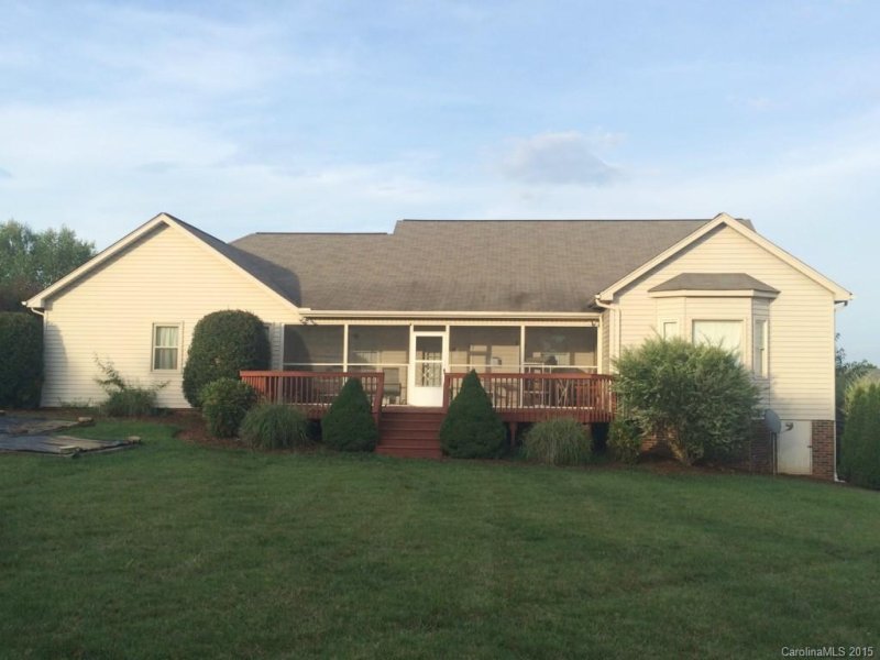 Property image 5 at 102 Blue Spruce Court, Shelby, NC 28152