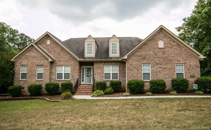 4988 Arden Gate Drive