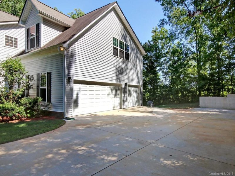 Property image 2 at 166 Wood Acre Drive, Mooresville, NC 28115