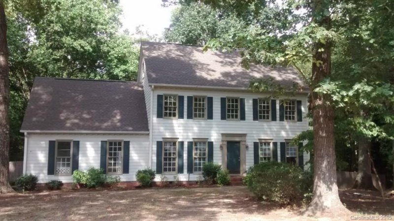2464 Winding Trail Lane