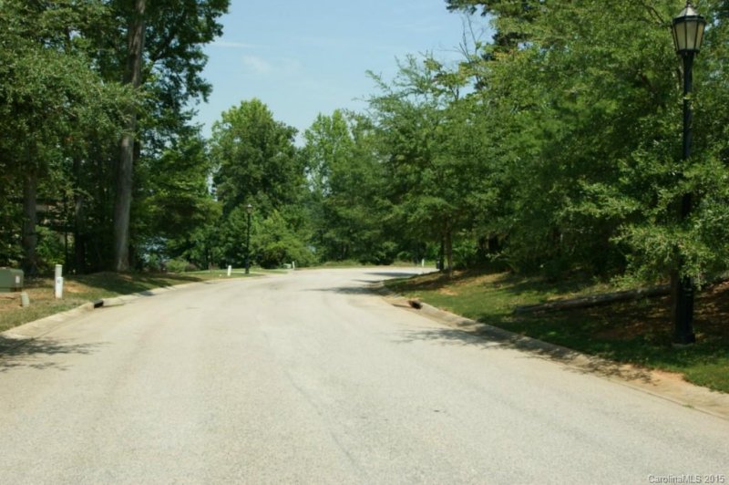 Property image 4 at 8036 Waterview Drive, Belmont, NC 28012