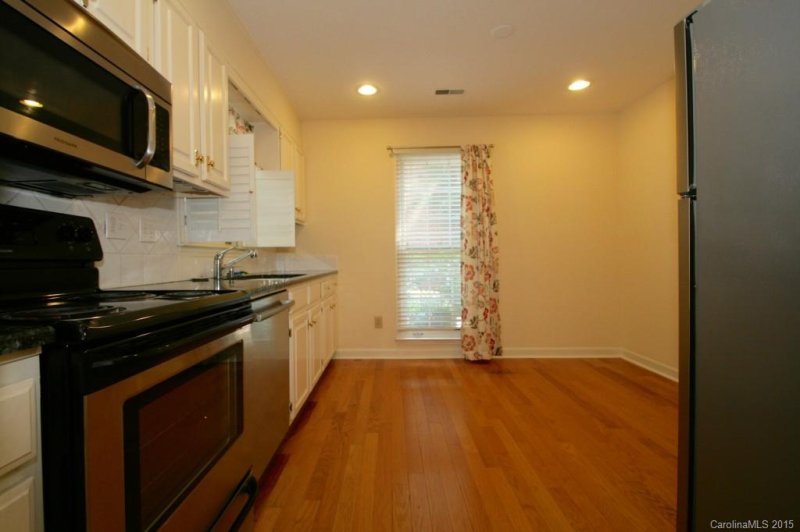 Property image 5 at 500 N Poplar Street, Charlotte, NC 28202