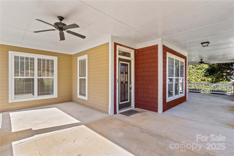 Property image 4 at 137 Hunters Hill Drive, Statesville, NC 28677