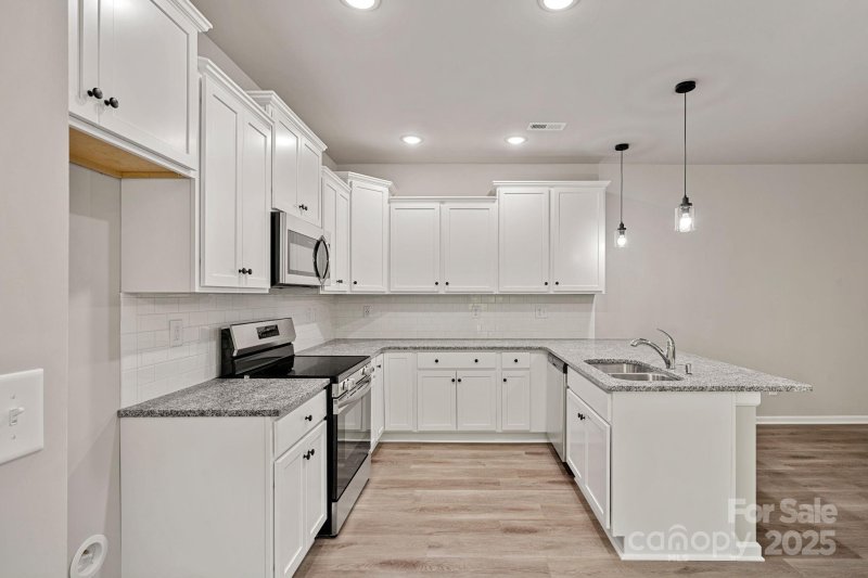 Property image 5 at 2104 Clapham Court, Charlotte, NC 28215