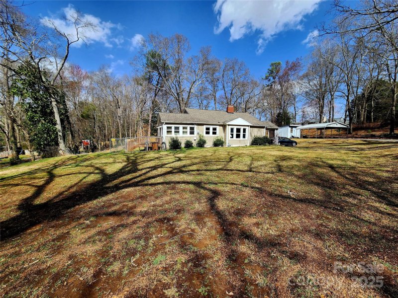 Property image 2 at 1377 S Aspen Street, Lincolnton, NC 28092