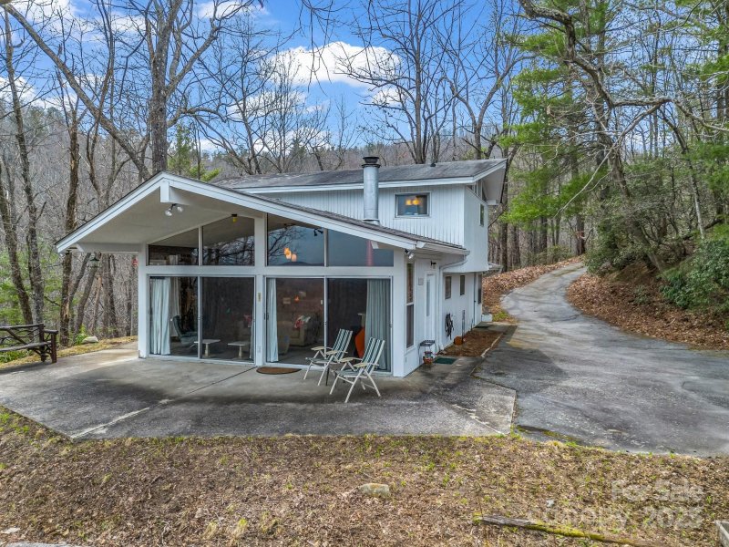 Property image 4 at 675 Foster Hill Drive, Hendersonville, NC 28739