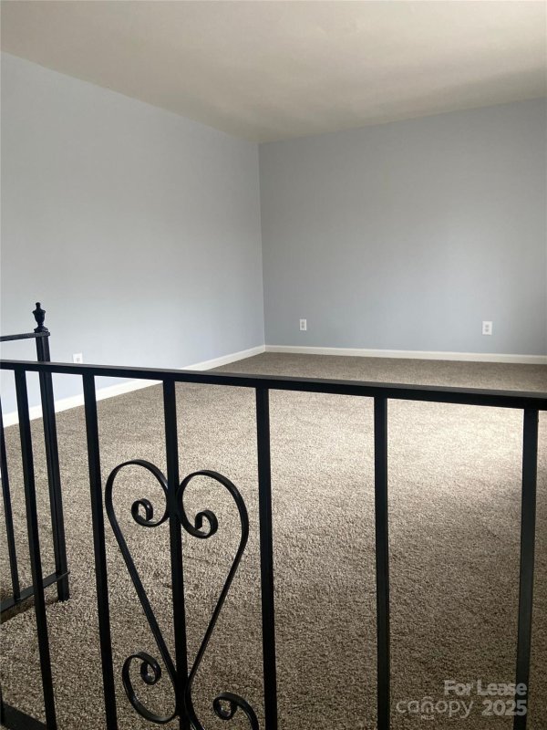 Property image 3 at 6738 Glenmoor Drive, Charlotte, NC 28214