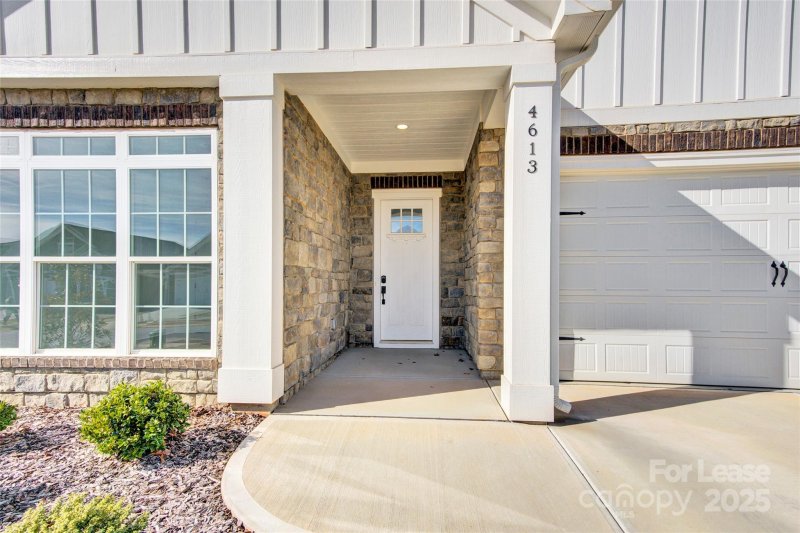 Property image 2 at 4613 Kobus Court, Sherrills Ford, NC 28673