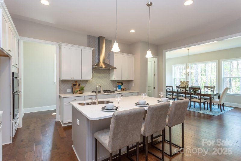 Property image 4 of 100 Shortoff Trail in Lake Rhodhiss Estates, Valdese, NC 28690