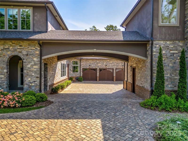 Property image 3 of 1905 White Tree Trail in The Cliffs At Walnut Cove, Arden, NC 28704