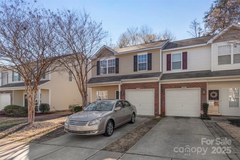 Property image 3 at 13923 Singleleaf Lane, Charlotte, NC 28278