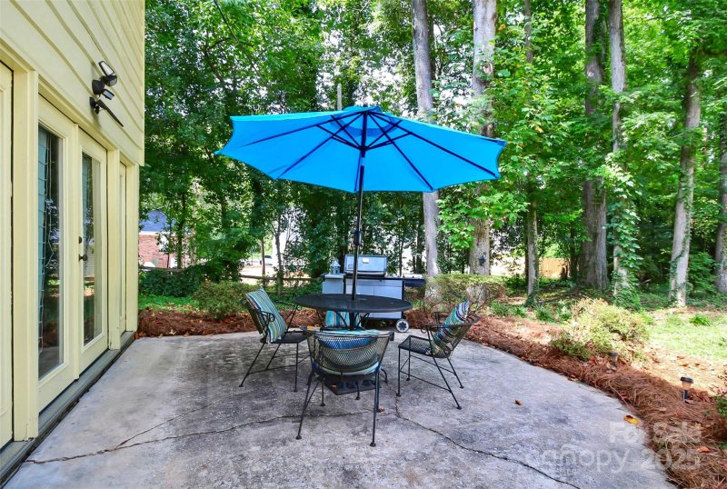 Property image 5 at 3615 Henshaw Road, Charlotte, NC 28209