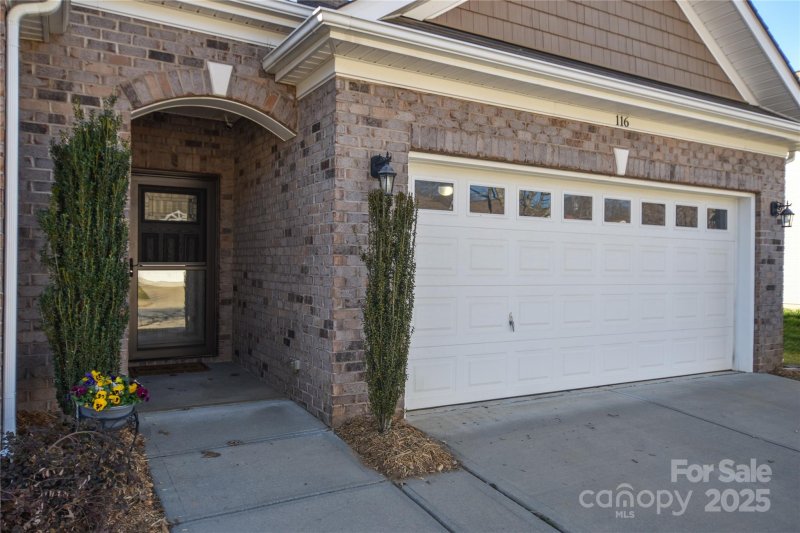 Property image 3 at 116 Paradise Hills Circle, Mooresville, NC 28115