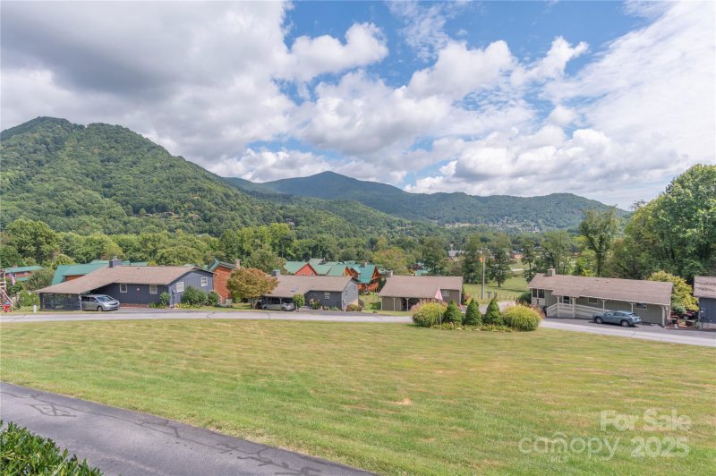Property image 4 at 38 Boulder Lane, Maggie Valley, NC 28751