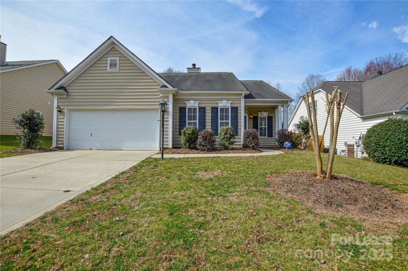 Property image 2 at 6511 Falls Lake Drive, Charlotte, NC 28270