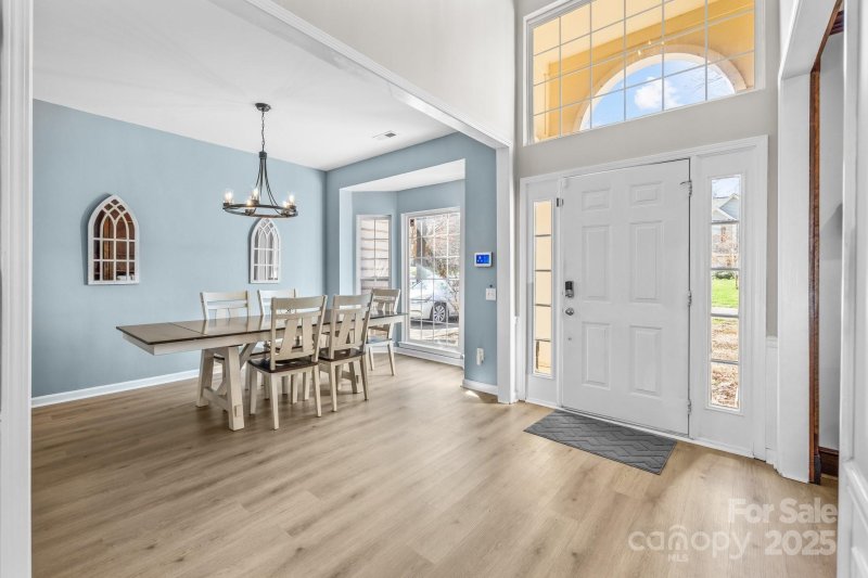 Property image 4 at 717 Meadow Lake Drive, Matthews, NC 28105