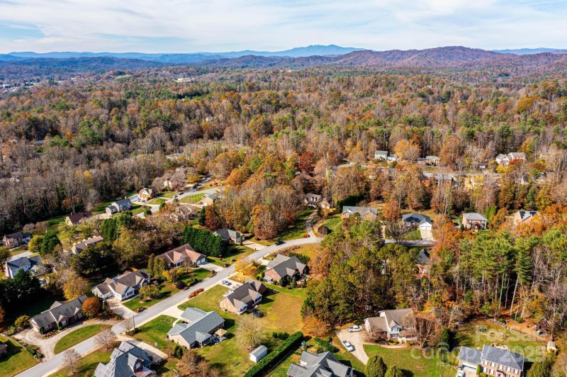 Property image 3 at 1001 Barrington Drive, Lenoir, NC 28645